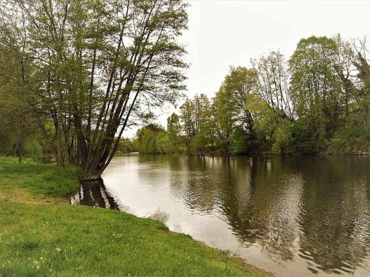 Joli Petit T4 Confortable Au Bord De Leau Vieille-Brioude Eksteriør billede